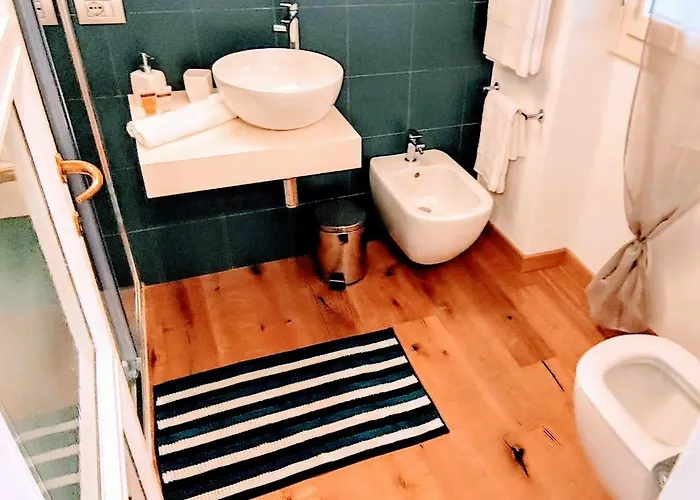 Db House, Town Center