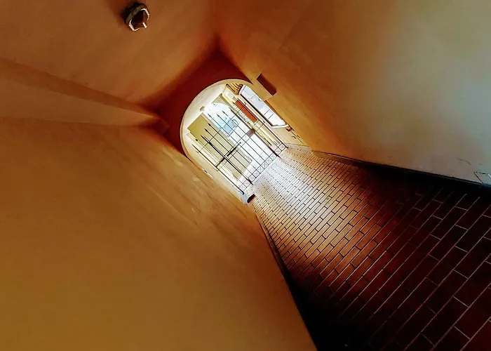 Db House, Town Center *