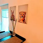 Db House, Town Center Апартаменти