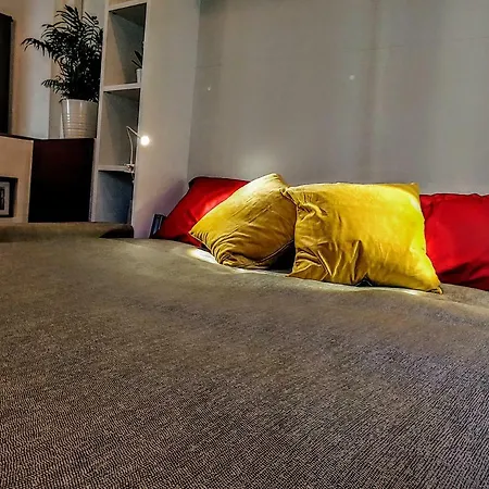 Db House, Town Center Apartment *