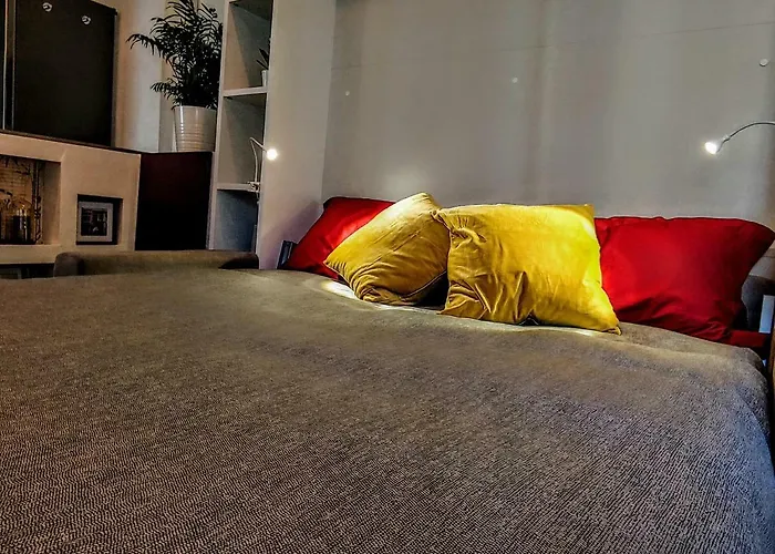 Db House, Town Center Apartment *